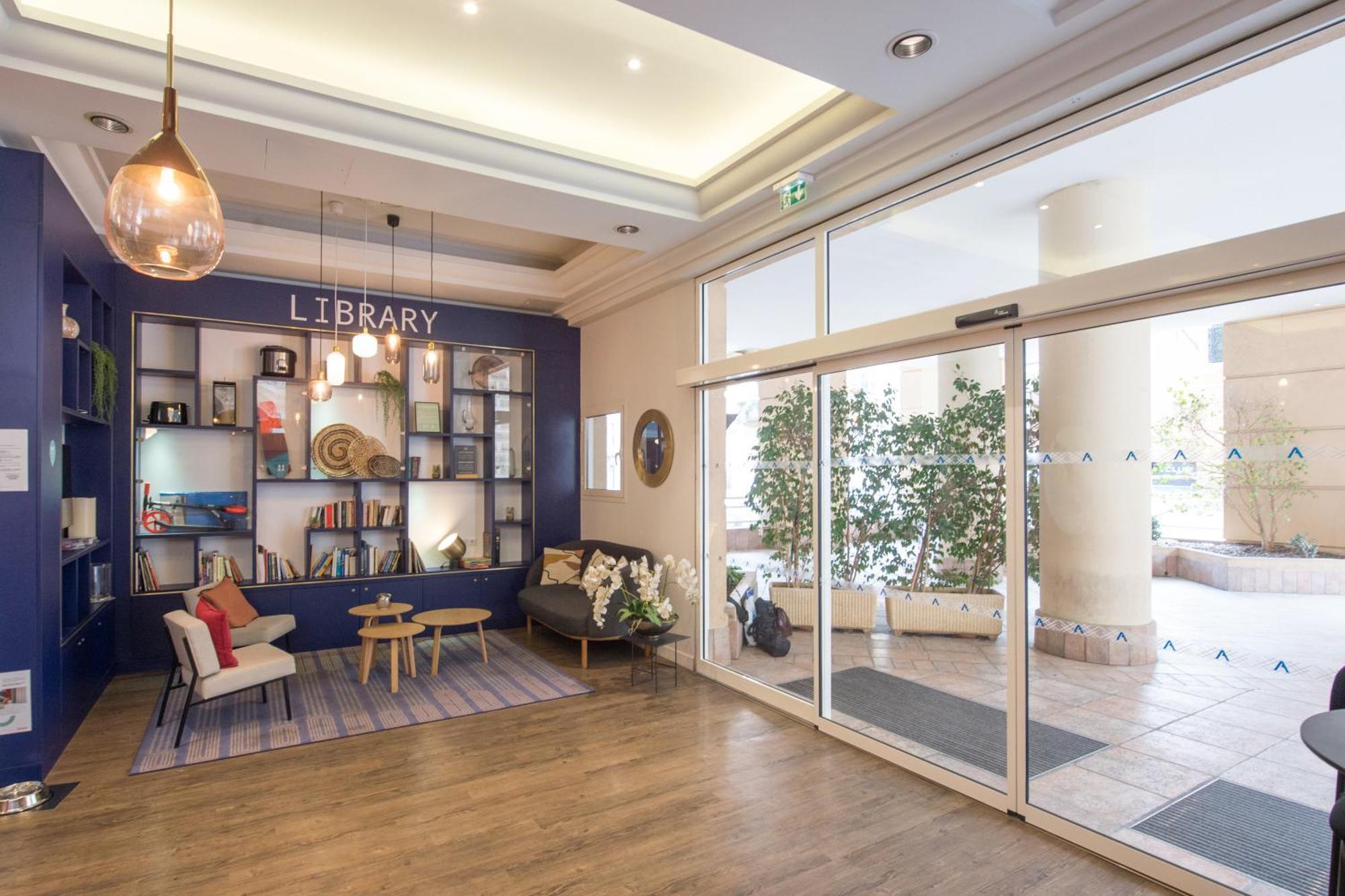 ボーソレイユFrontiere Monaco - Hypercentre - Bxアパートメント エクステリア 写真